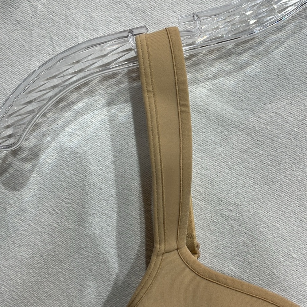Cacique Women's Tan Bra size 38 DD - Picture 3 of 8